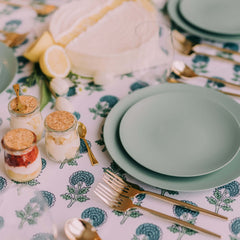 10 In. Eucalyptus Plastic Plates | 120 Count