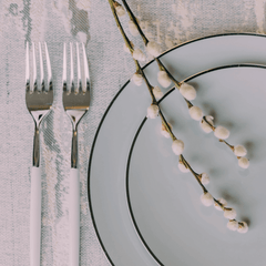 8 In. Classic Sage Design Plates | 10 Count