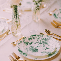 10 In. Verdure Design Plastic Plates | 10 Count