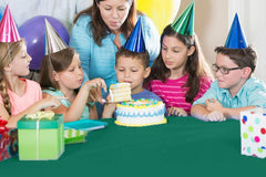 54 In. x 100 Ft. Cut To Size Table Roll | Dark Green | Case of 6