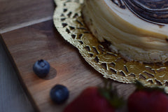 8 In. Round Gold Foil Doilies | 10 Count