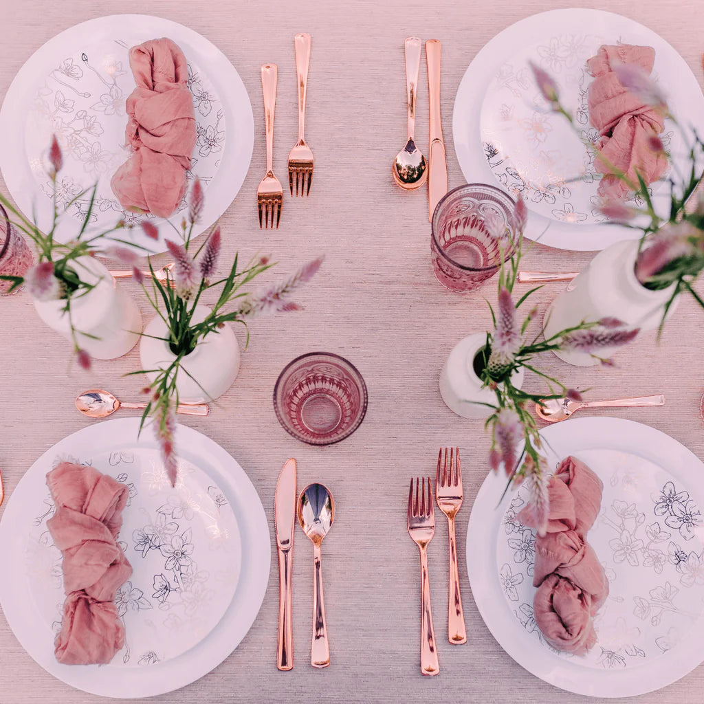 Exquisite Classic Rose Gold Plastic Knives | 20 Count