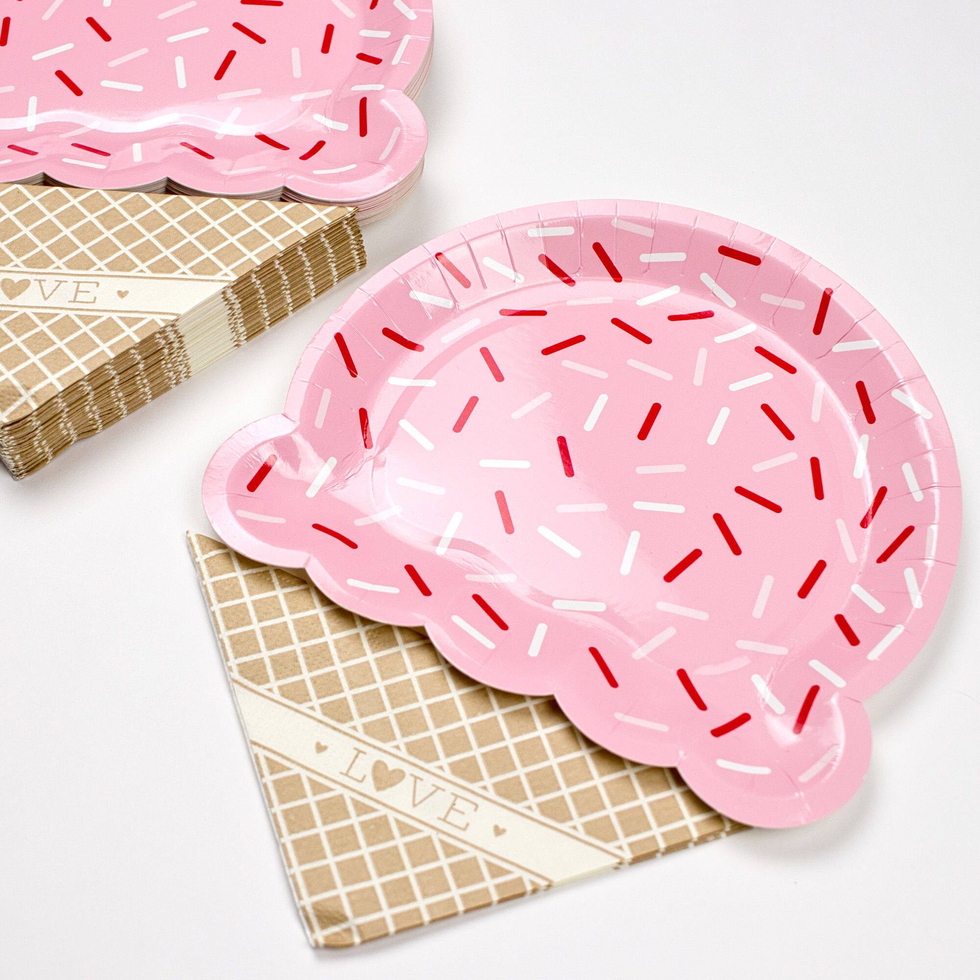 Valentine's Day Ice Cream Cone Plate and Napkin Set - 16 Pieces