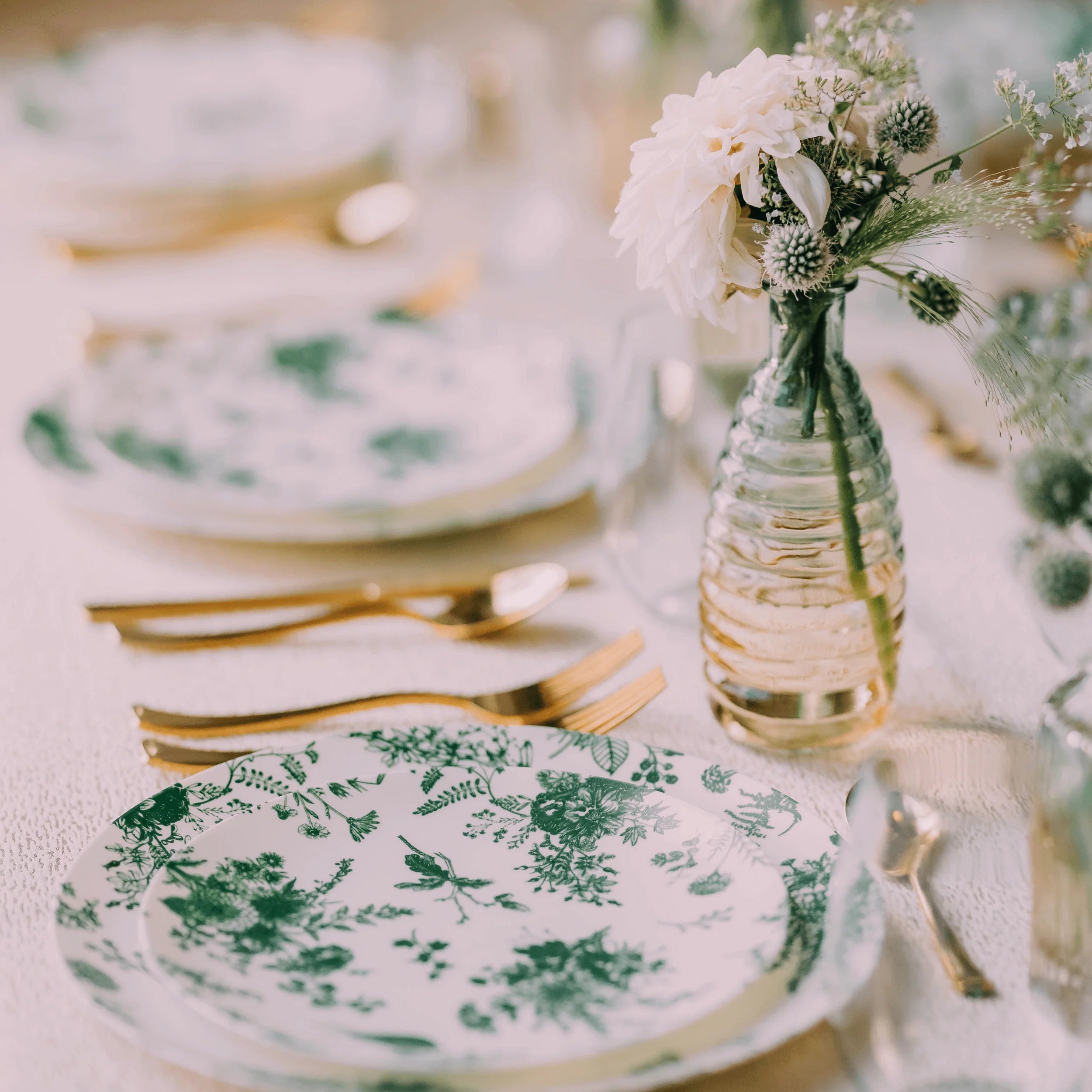 Exquisite Classic Gold Cutlery Combo - 80 Ct.