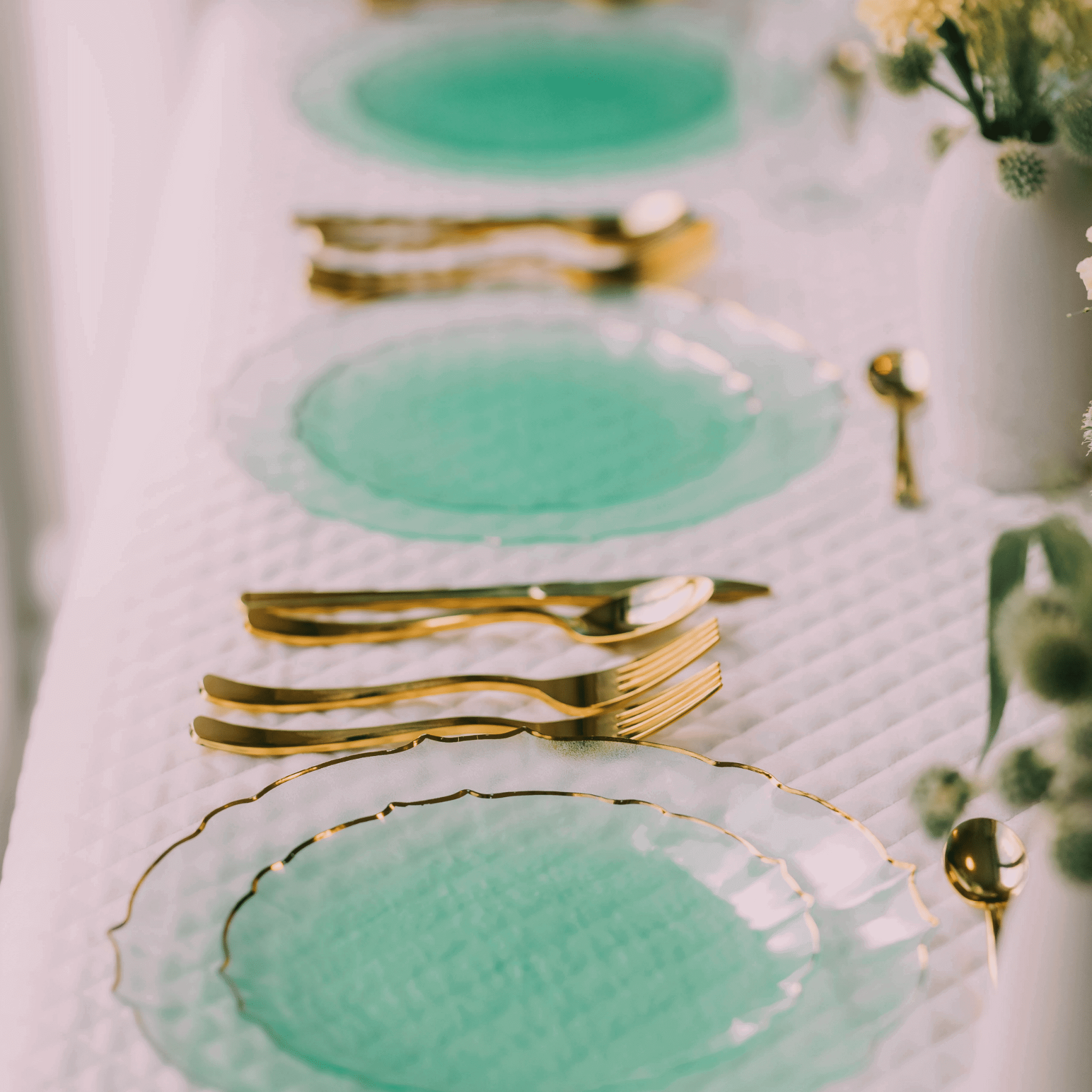 10 In. Mint/Gold Petal Plates | 120 Count