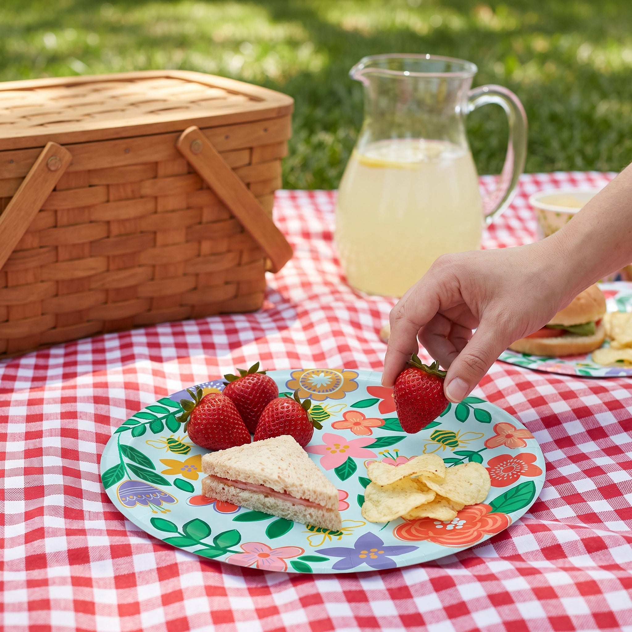 Spring Bloom Floral Paper Plates - 6.75"