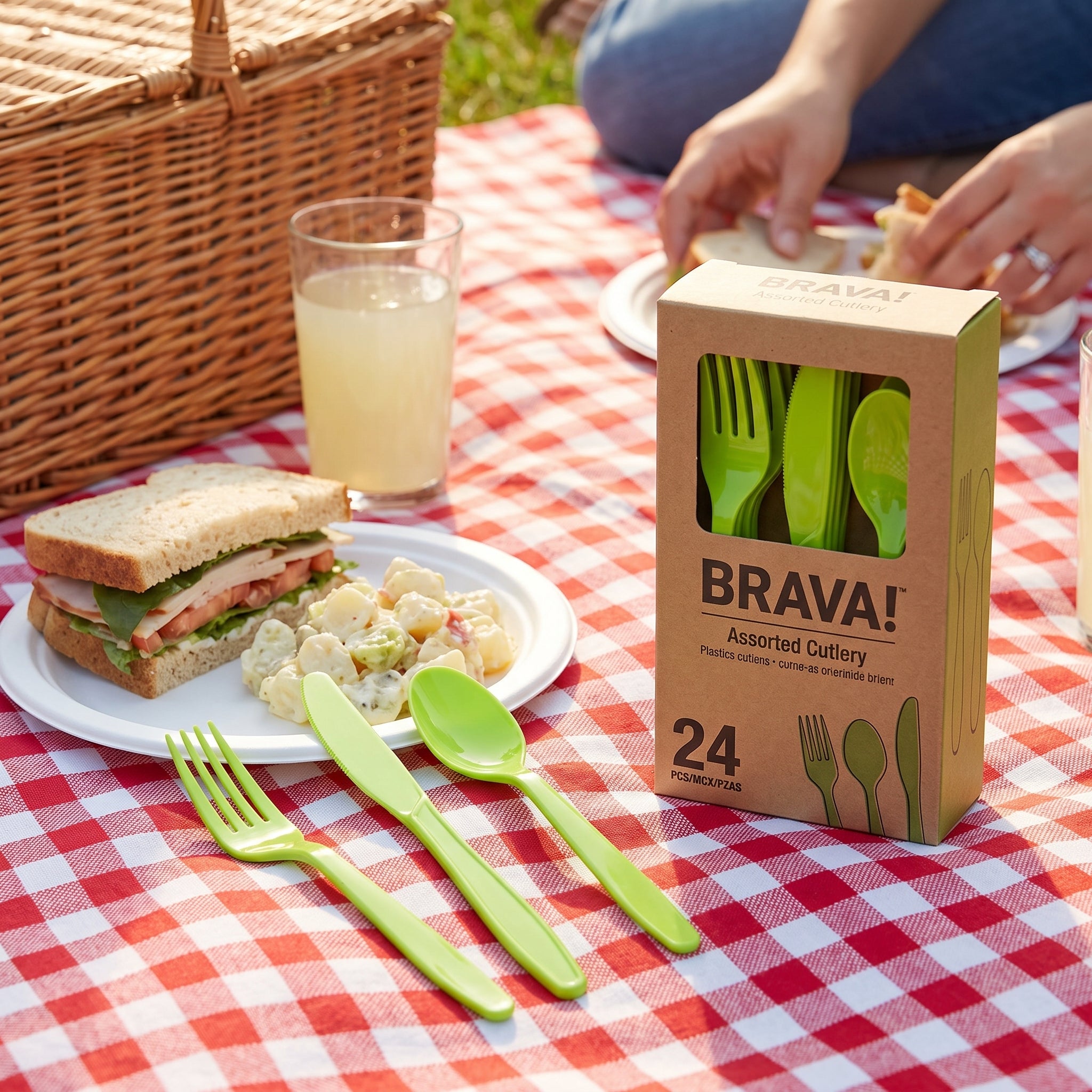 Brava! Kiwi Green Plastic Cutlery Set - 24 Count