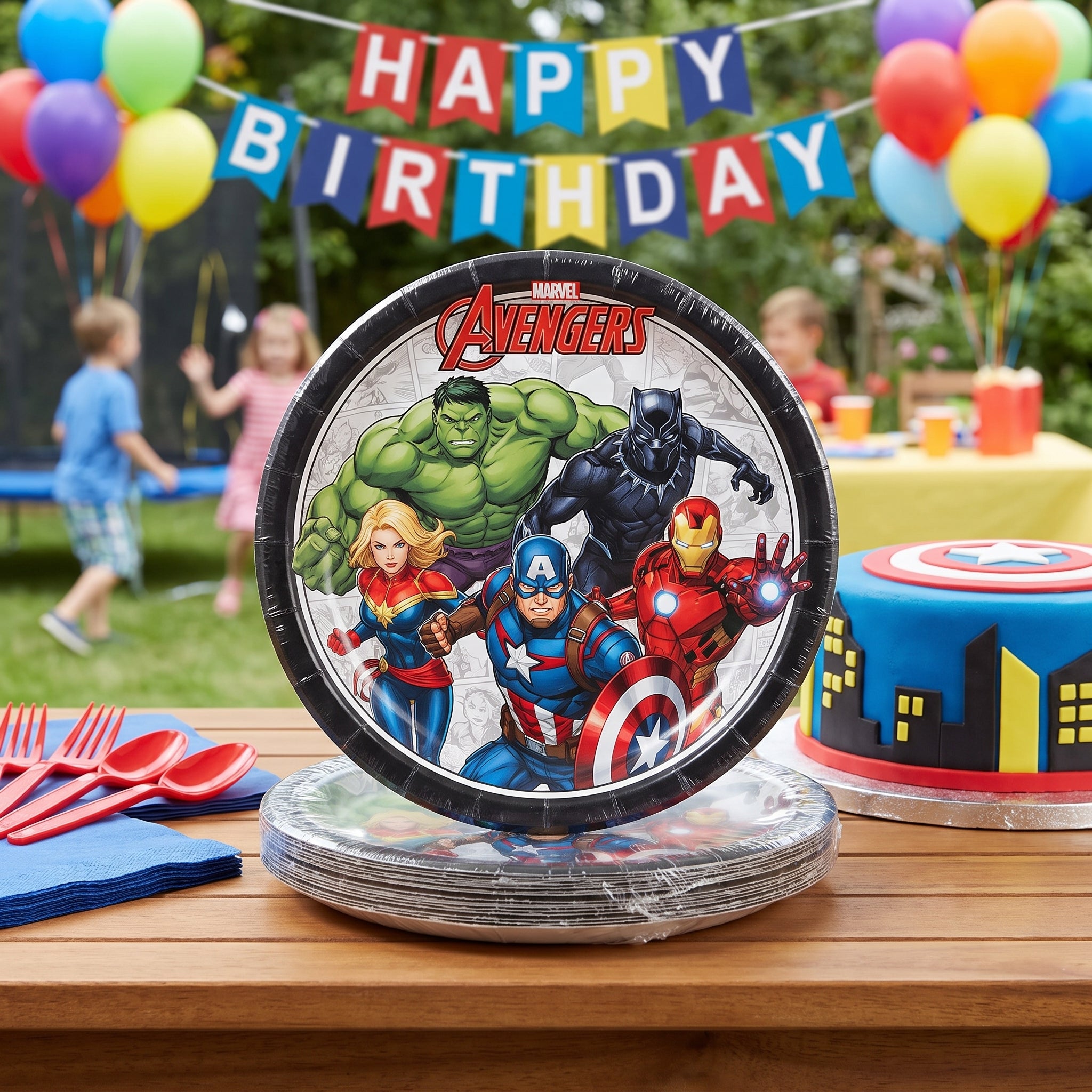 Marvel Avengers 9" Round Paper Plates