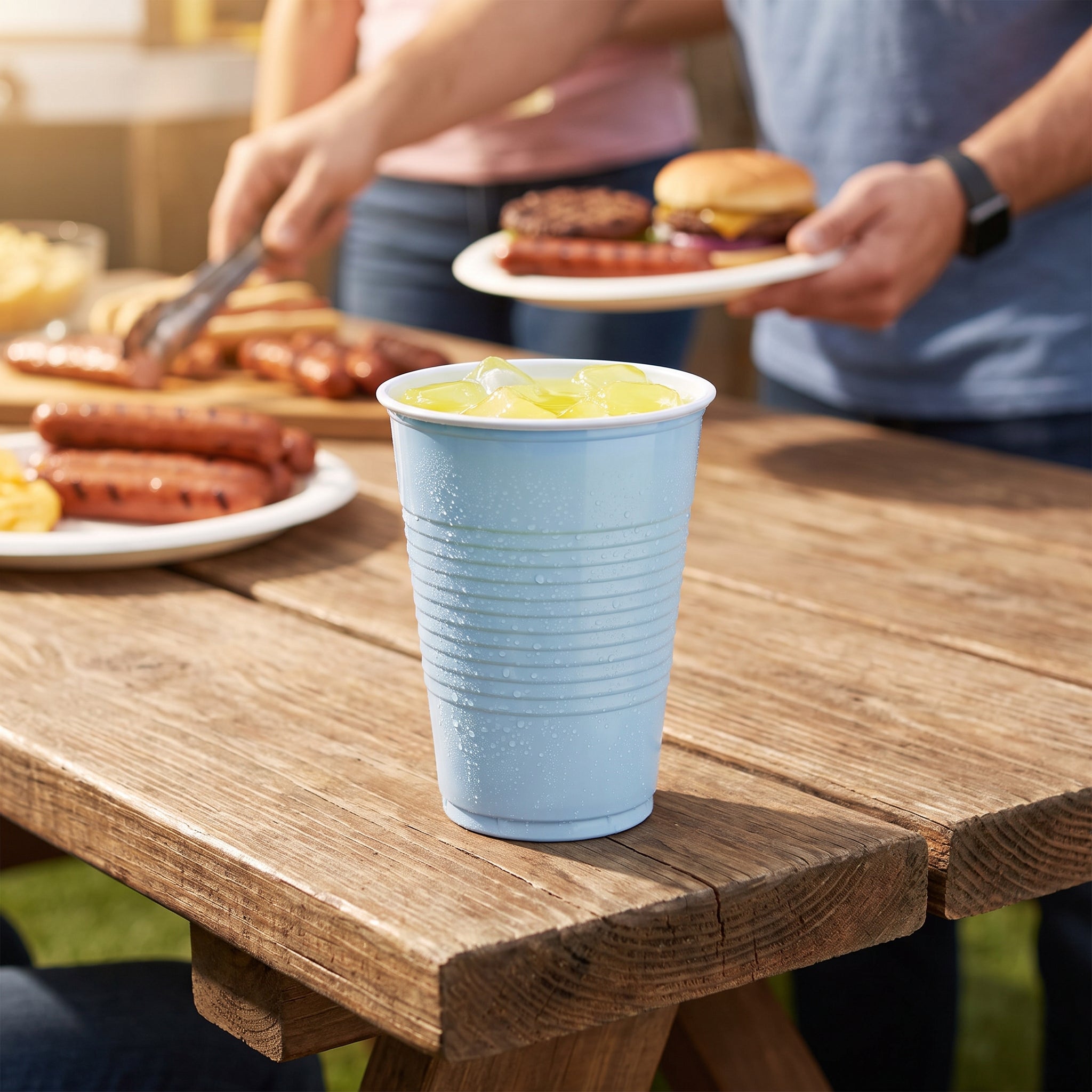 Pastel Blue 18 oz. High-Capacity Plastic Cups