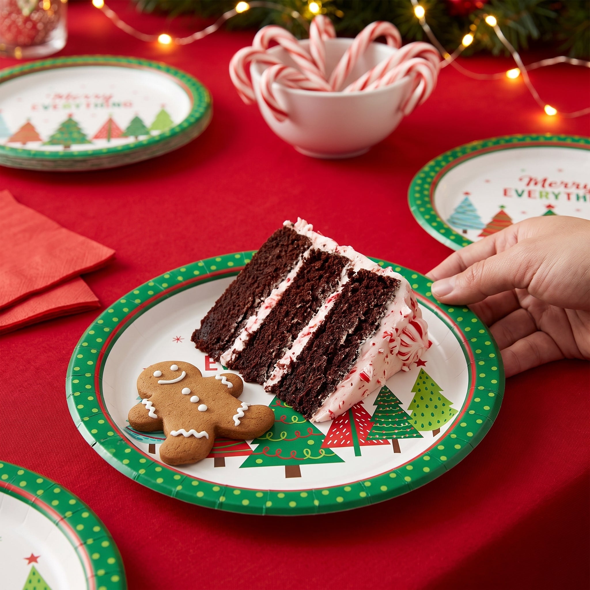 Merry Everything Christmas Paper Plates, 7-Inch, 18 Count