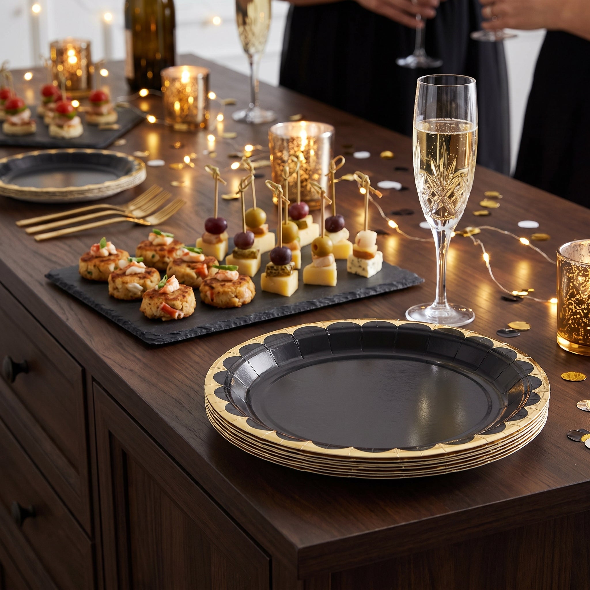 Elegant Black and Gold 10" Paper Plates