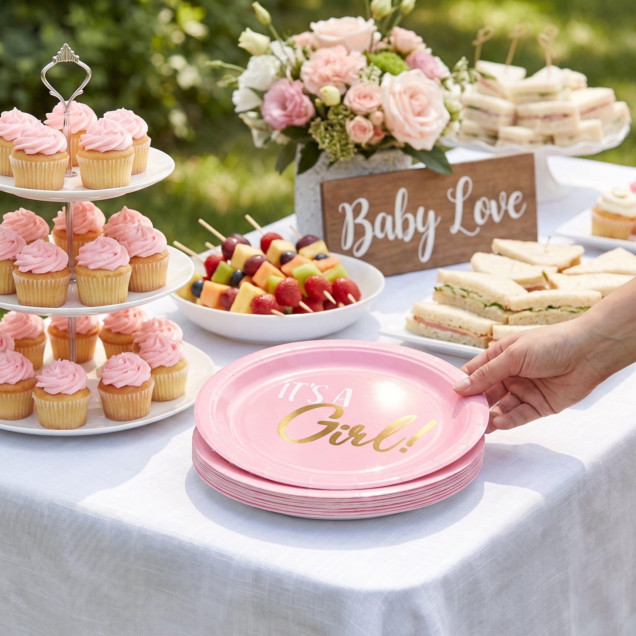 "It's a Girl!" Pink Reusable Lunch Plates, 7.5-Inch, 20-Count