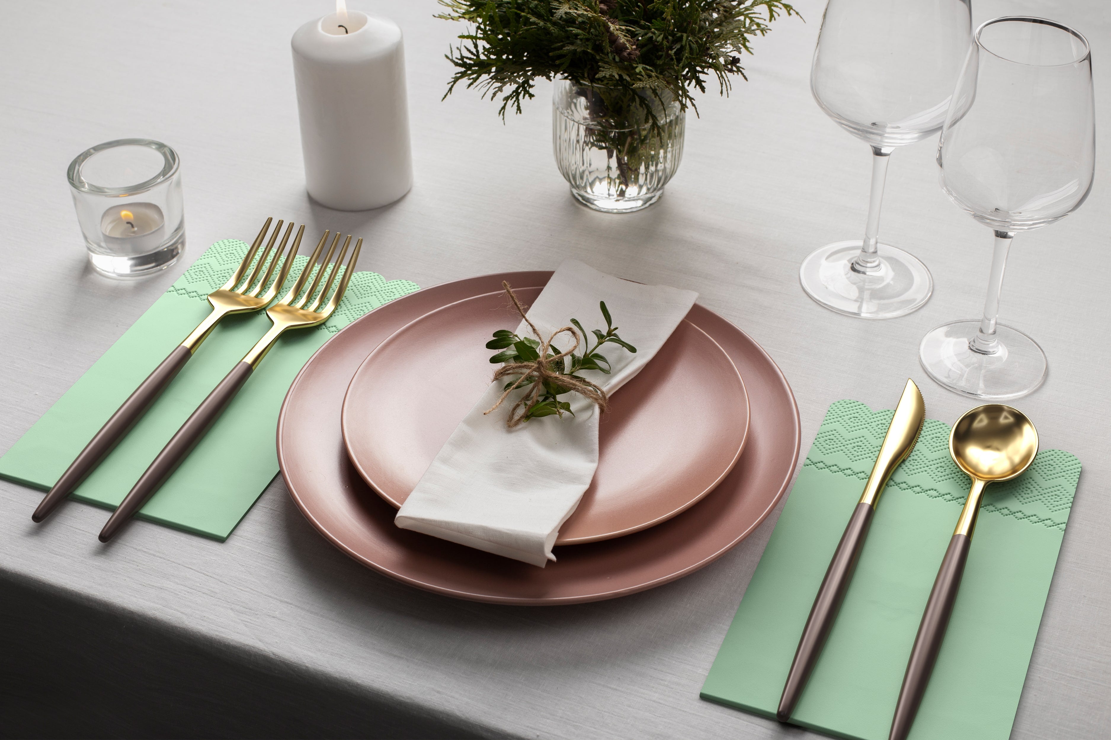 3 Ply Pistachio Green Scalloped Napkins - 20 Ct.