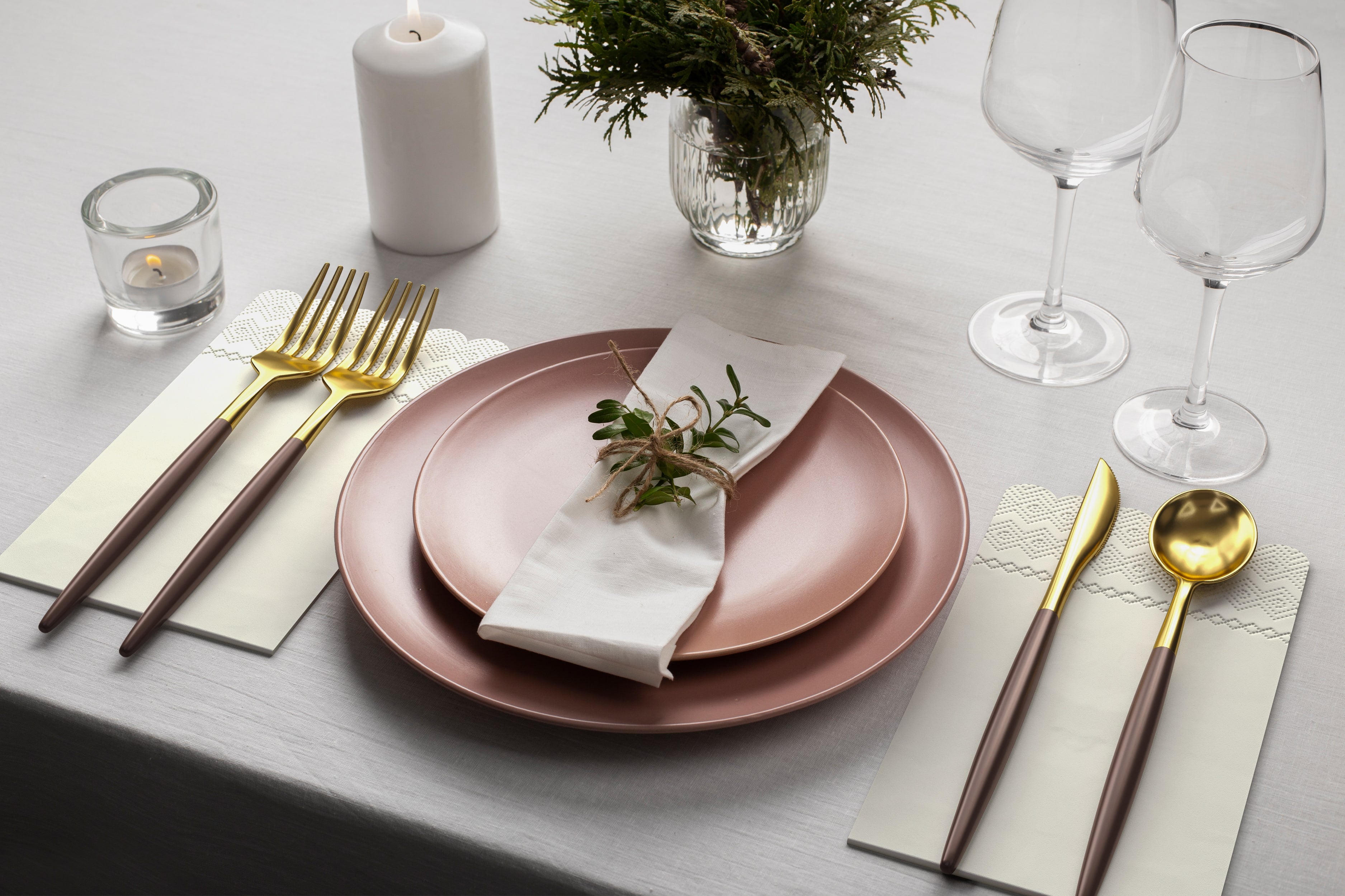 3 Ply Ivory Scalloped Napkins - 20 Ct.