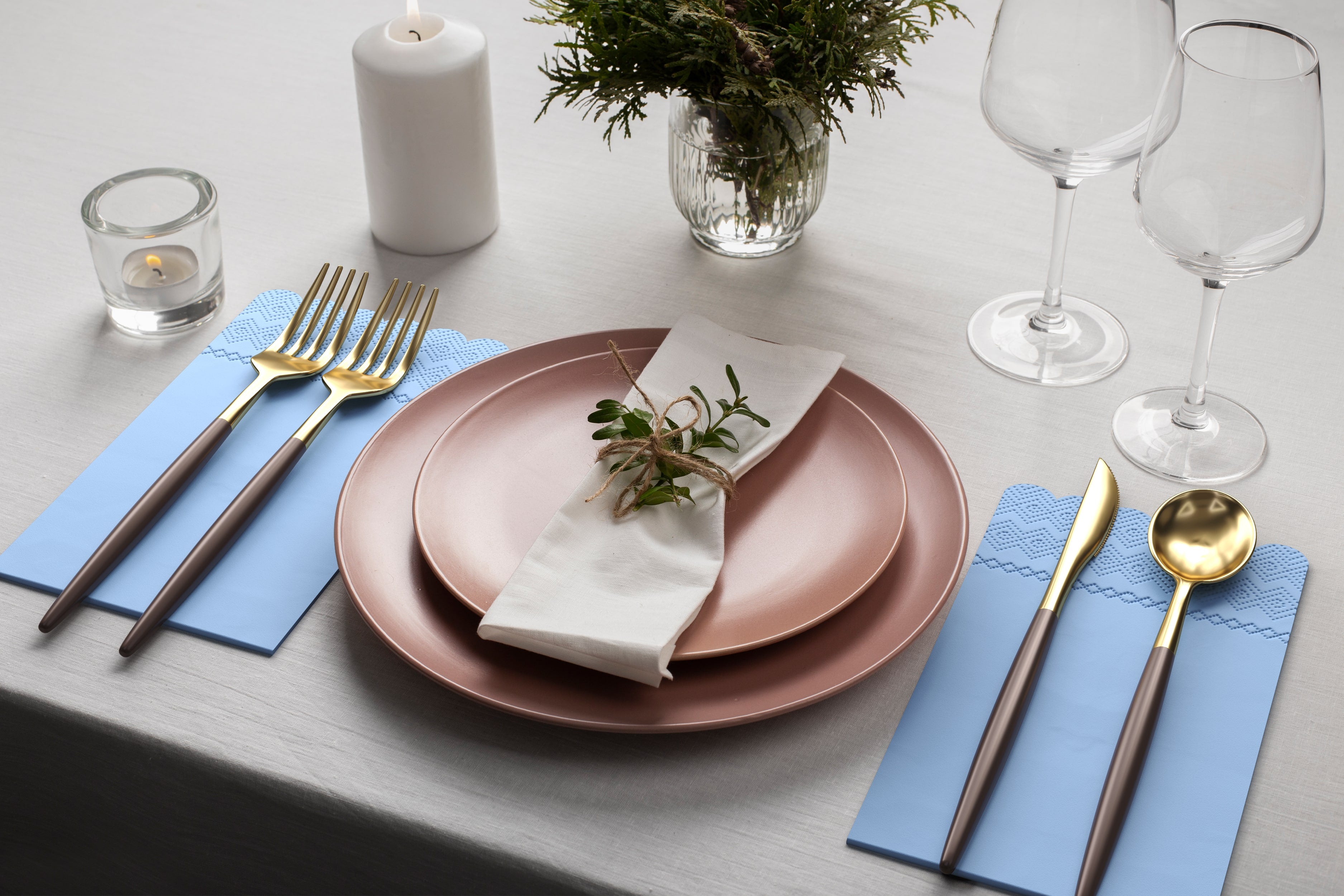 3 Ply Sky Blue Scalloped Napkins - 20 Ct.