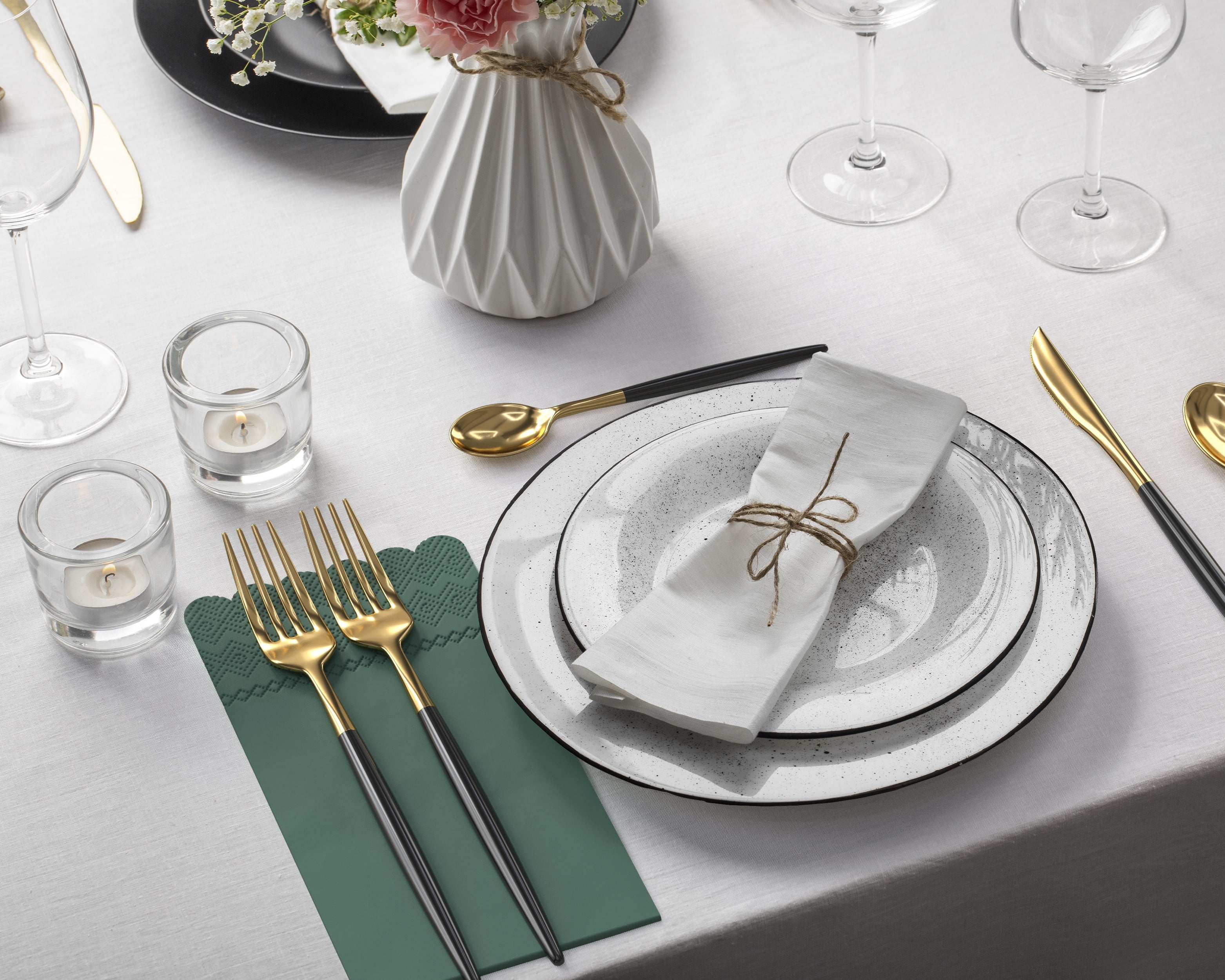 3 Ply Cypress Green Scalloped Napkins - 20 Ct.